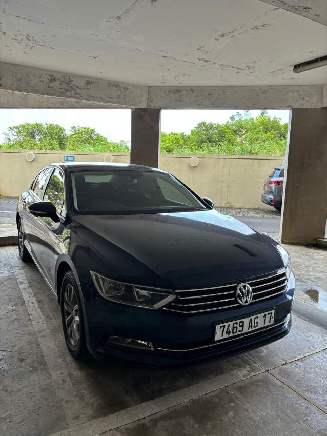 Volkswagen Passat - 3 - Luxury Cars  on Aster Vender