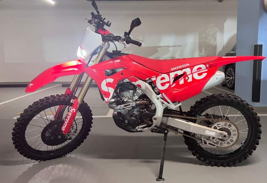 Supreme x Honda CRF250R - 1 - Off road bikes  on MauriCar