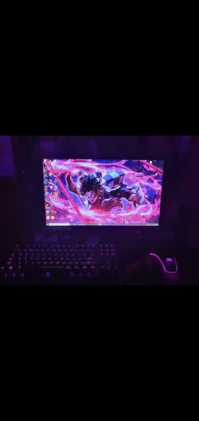 Gaming Monitor for sale (price neg) 10/10 conditon. Whatsapp only - 1 - LED Monitor  on Aster Vender