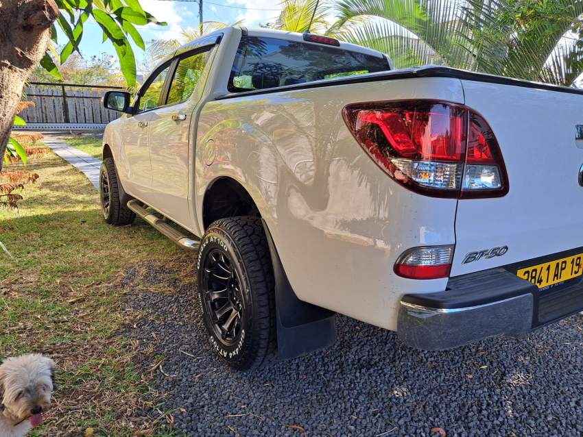 Mazda BT-50 - 3 - Pickup trucks (4x4 & 4x2)  on Aster Vender