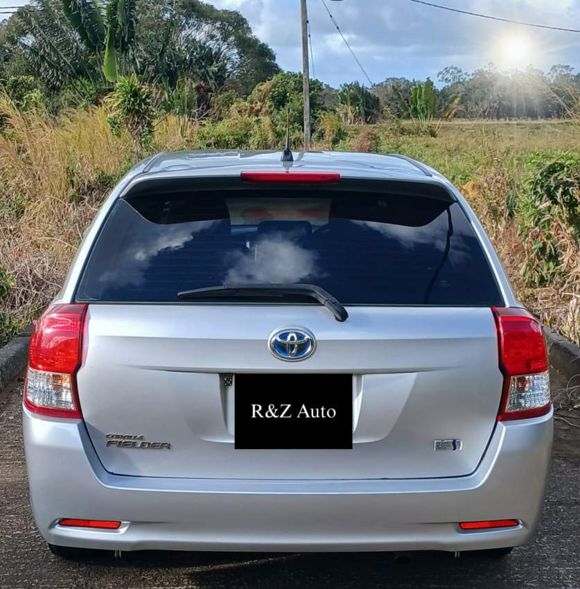 Toyota Fielder - 3 - Family Cars  on Aster Vender