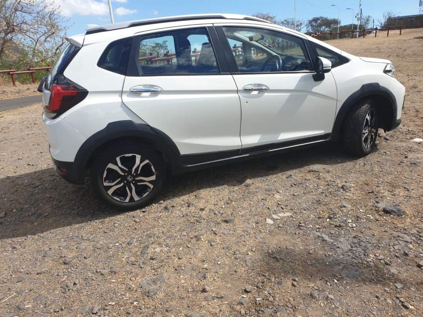 Honda Wrv Elegance - 1 - Compact cars  on Aster Vender