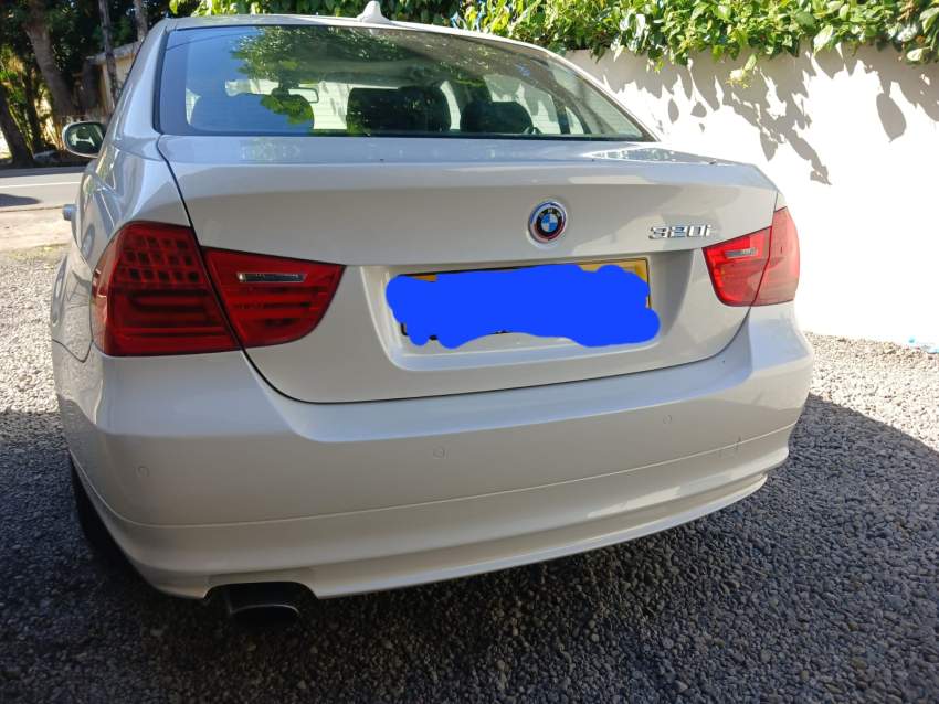 Bmw 3series E90-2010 - 2 - Luxury Cars  on MauriCar