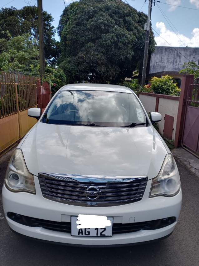 Nissan Bluebird Selphy - 0 - Family Cars  on MauriCar