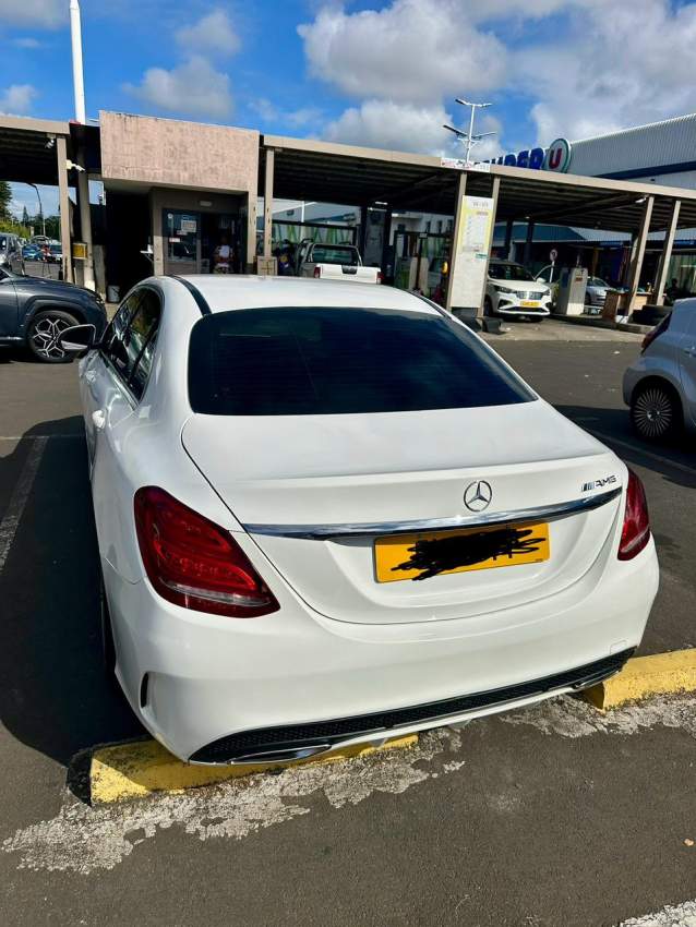 Mercedes Benz-c180 Amg pack - 4 - Luxury Cars  on Aster Vender