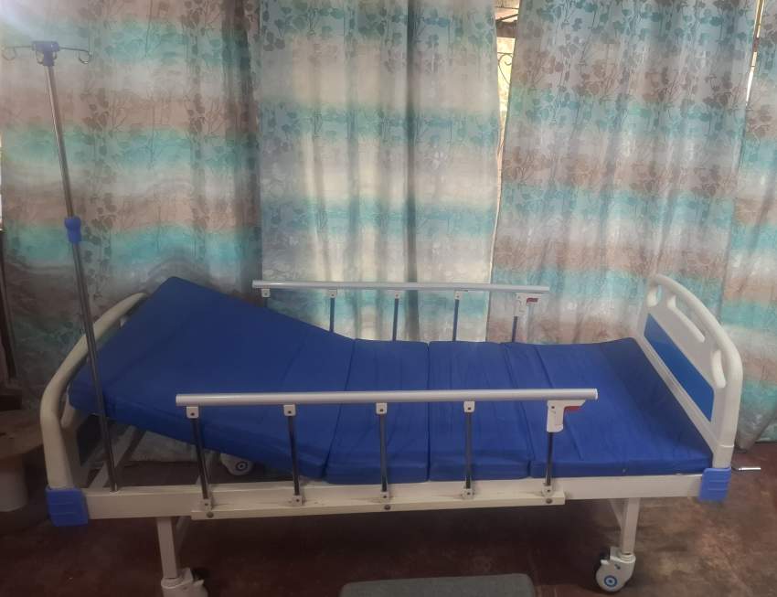 Two functions manual medical bed