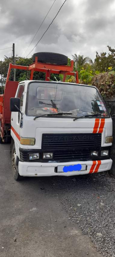 Camion - 1 - Other heavy trucks  on Aster Vender