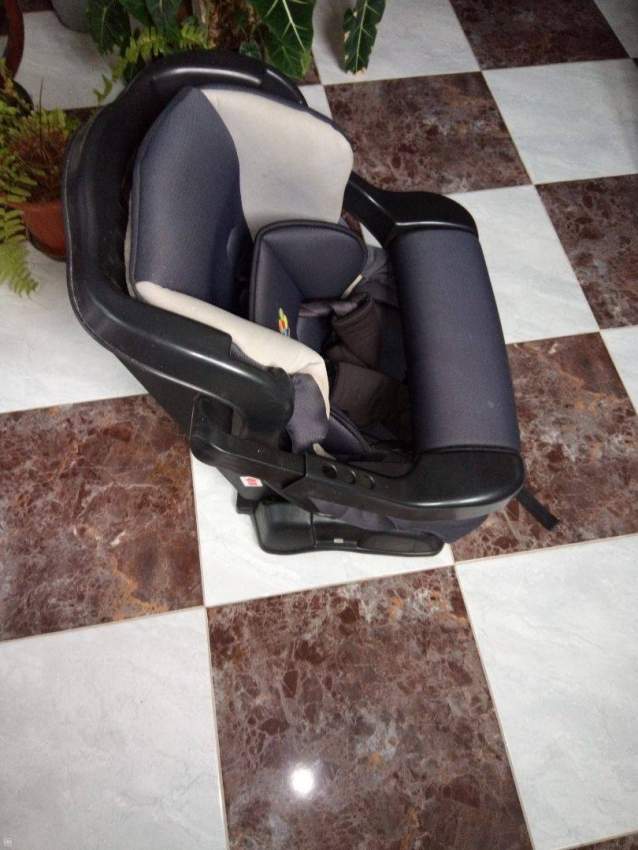 Baby car seat - 0 - Kids Stuff  on MauriCar