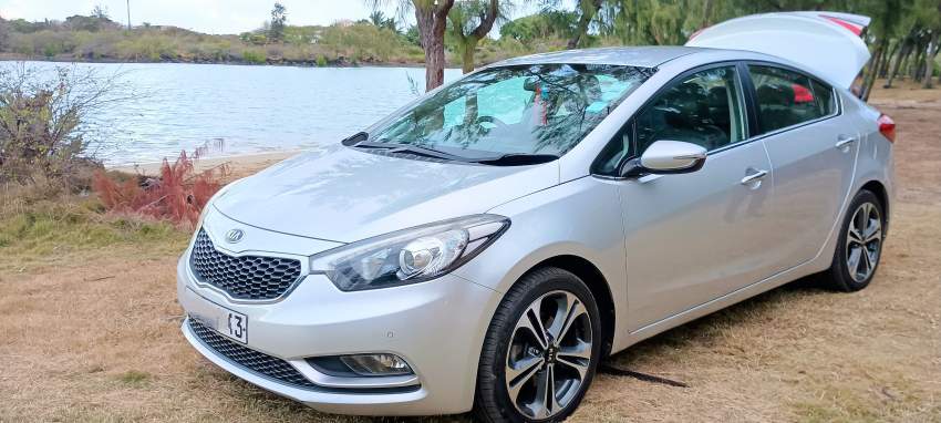 Kia Cerato Year 2013 - 0 - Luxury Cars  on MauriCar