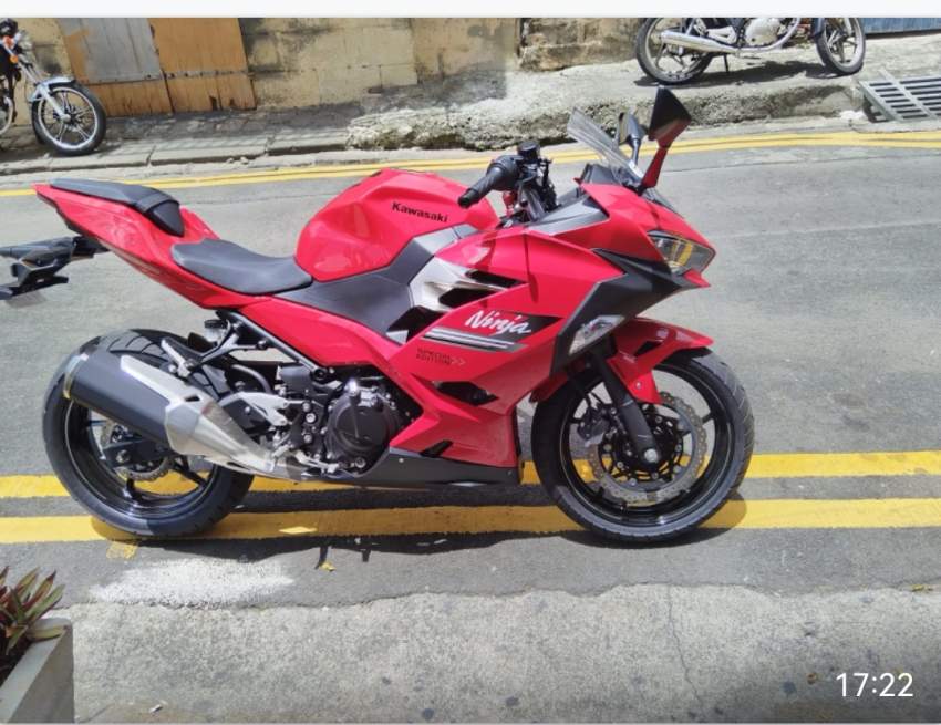 Kawasaki Ninja - 0 - Sports Bike  on Aster Vender