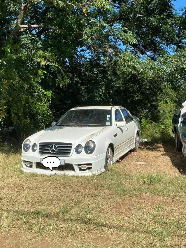 Mercedes-Benz E 200 - 0 - Sport Cars  on Aster Vender