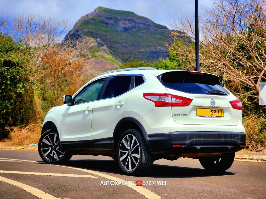 Nissan Qashqai Tekna - 5 - SUV Cars  on MauriCar