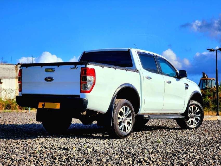 Ford Ranger-2013 - 2 - Pickup trucks (4x4 & 4x2)  on Aster Vender