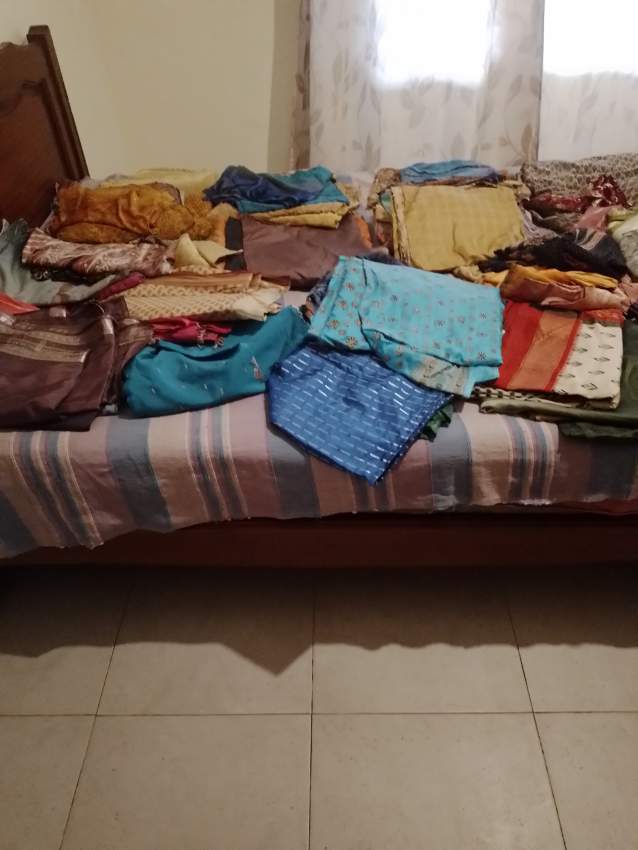 Vend lot de 30 sarees - 1 - Saree  on MauriCar