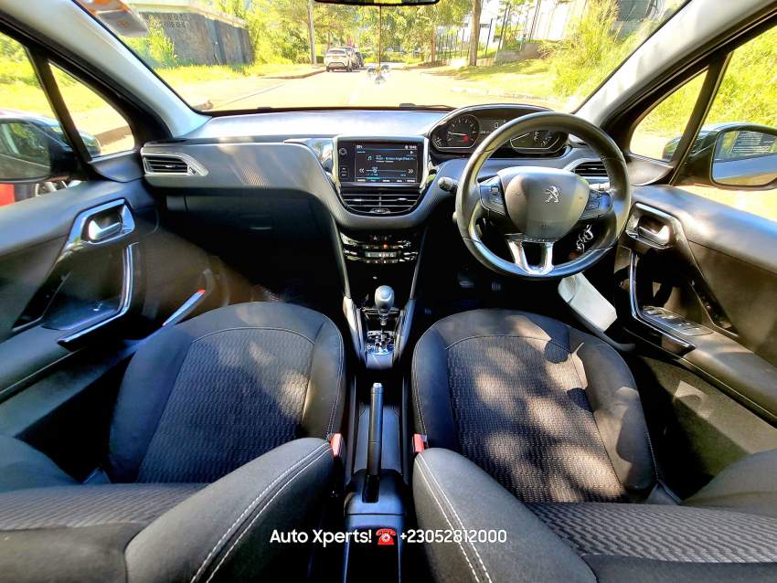 Peugeot 208-2019 - 5 - Compact cars  on Aster Vender