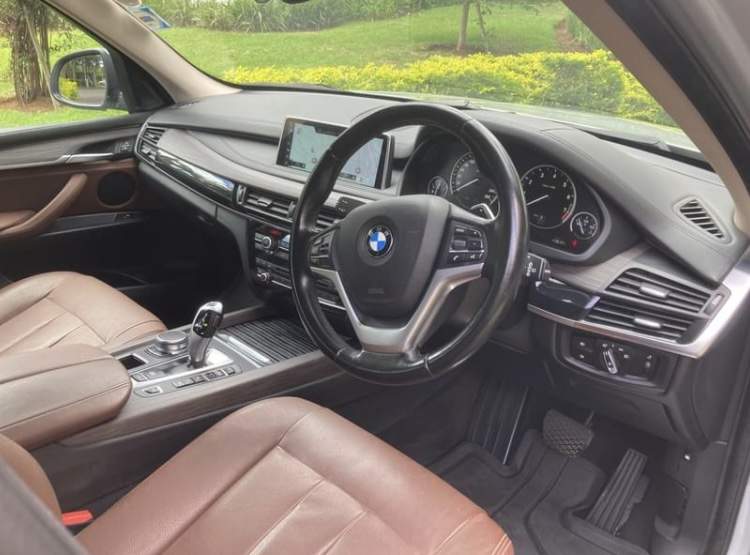 Bmw x5 40e - 1 - Luxury Cars  on Aster Vender