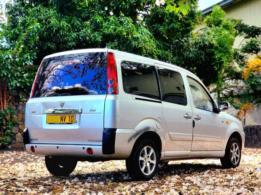 Foton Midi - 5 - Family Cars  on Aster Vender