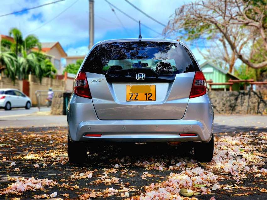 Honda Fit-202 - 4 - Compact cars  on Aster Vender