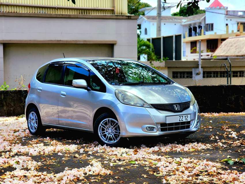 Honda Fit-202 - 2 - Compact cars  on Aster Vender