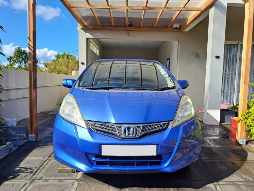 Honda Fit 2012 - 2 - Compact cars  on Aster Vender