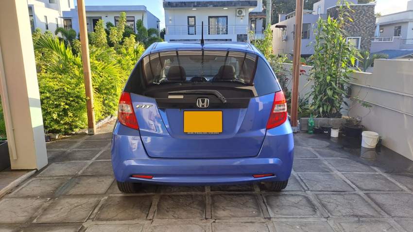 Honda Fit 2012 - 1 - Compact cars  on Aster Vender