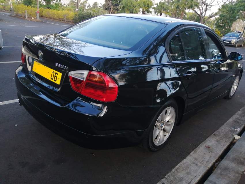 BMW 320i Year 2006 - 0 - Compact cars  on Aster Vender