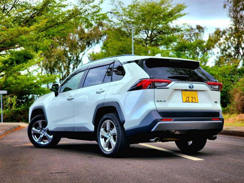 Toyota Rav4-2021 - 4 - SUV Cars  on Aster Vender