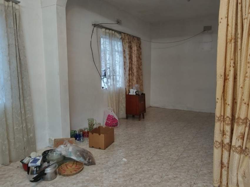 House needs renovation for sale at ROSE-BELLE with a perfect location - 2 - House  on Aster Vender