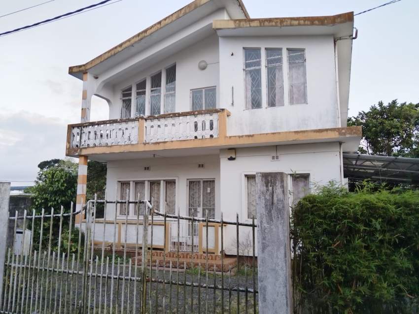 House needs renovation for sale at ROSE-BELLE with a perfect location - 1 - House  on Aster Vender