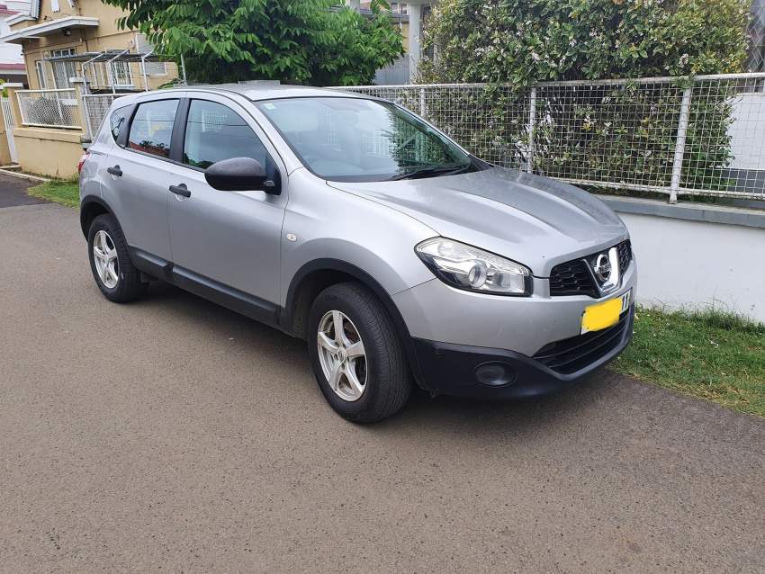 nissan quashqai - 4 - SUV Cars  on Aster Vender