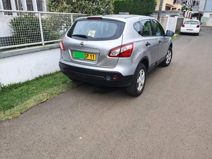 nissan quashqai - 1 - SUV Cars  on Aster Vender