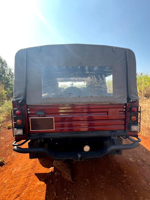 Land Rover Defender 130 - 6 - Off Roader Cars  on Aster Vender