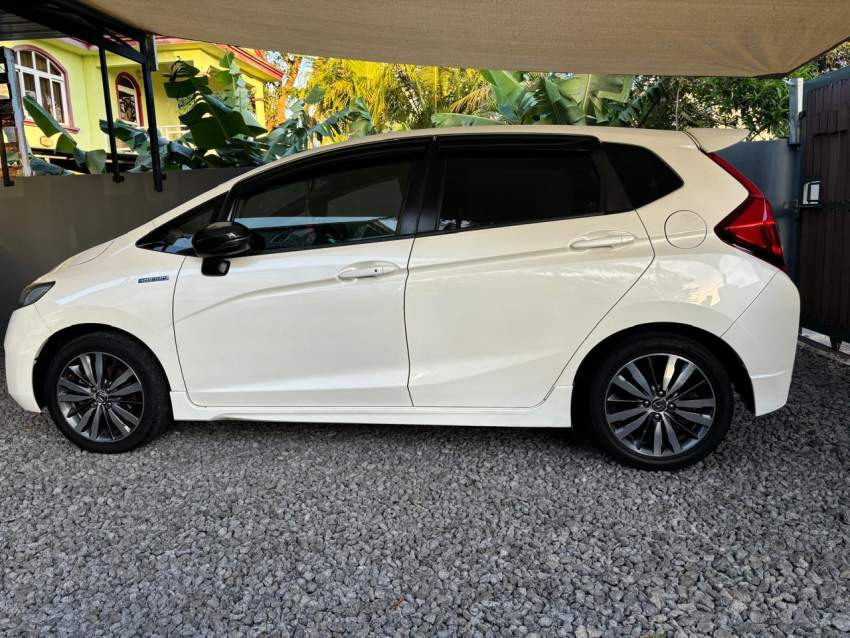 Honda fit Rs-2014 - 1 - Compact cars  on Aster Vender