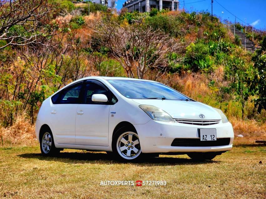 Toyota prius-2012 - 1 - Family Cars  on Aster Vender