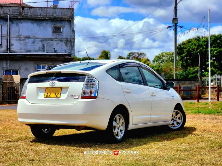 Toyota prius-2012 - 5 - Family Cars  on Aster Vender