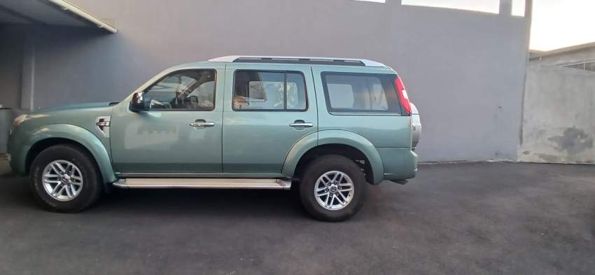 Ford Everest for sale - Very good condition - 4 - SUV Cars  on Aster Vender