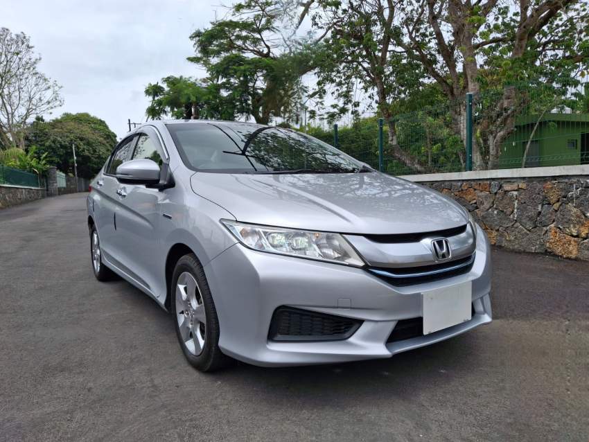 Honda Grace EX - 2015