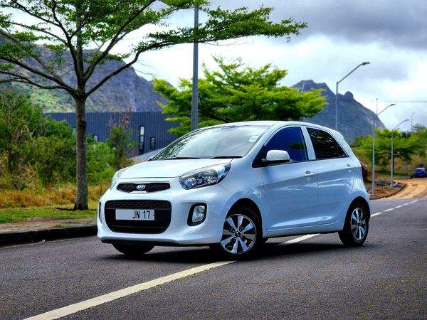 Kia Picanto-2017 - 1 - Compact cars  on Aster Vender