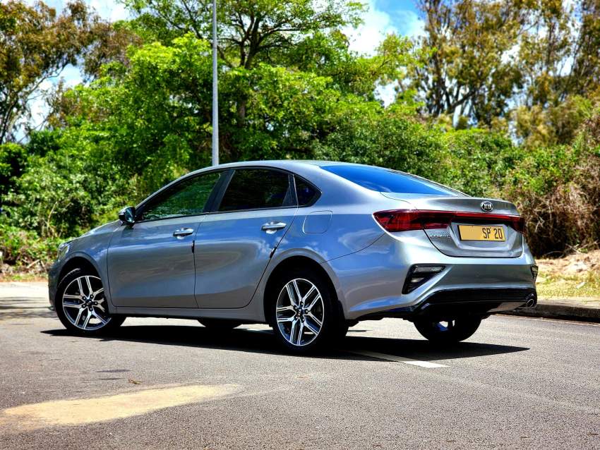 Kia Cerato-2020 - 5 - Family Cars  on Aster Vender