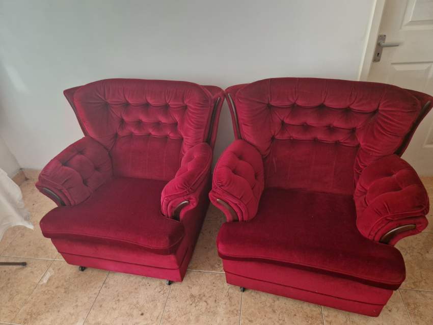 5 pieces Red velvet Sofa in great condition  origin UK - 1 - Sofas couches  on Aster Vender