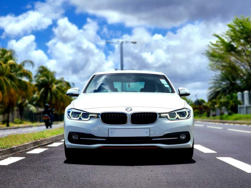 BMW F30 318i Sport Package -2016