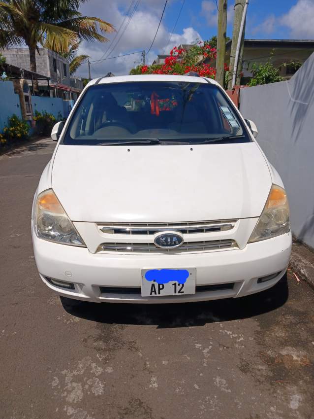 Kia carnival ex