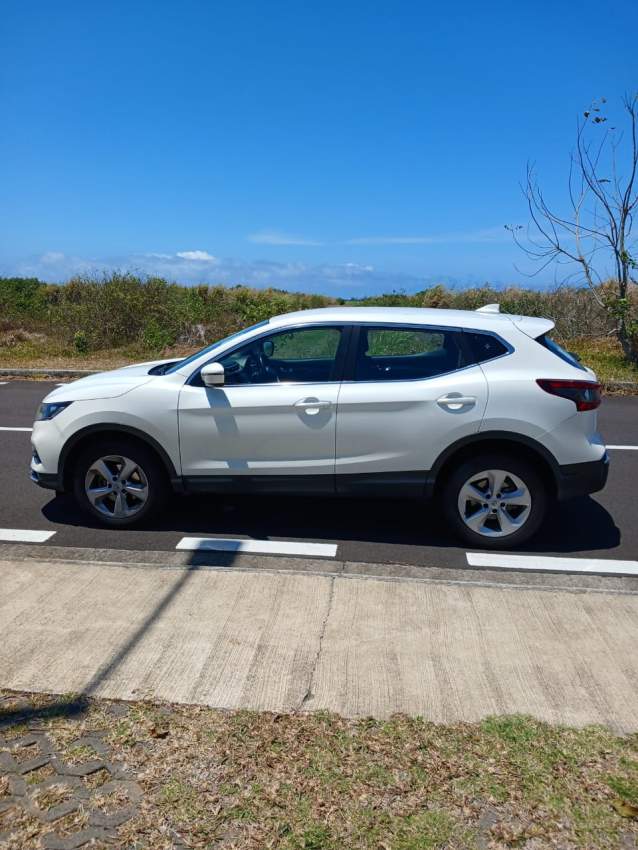 Nissan Qashqai 1.2 Accenta 2019 - 1 - SUV Cars  on MauriCar