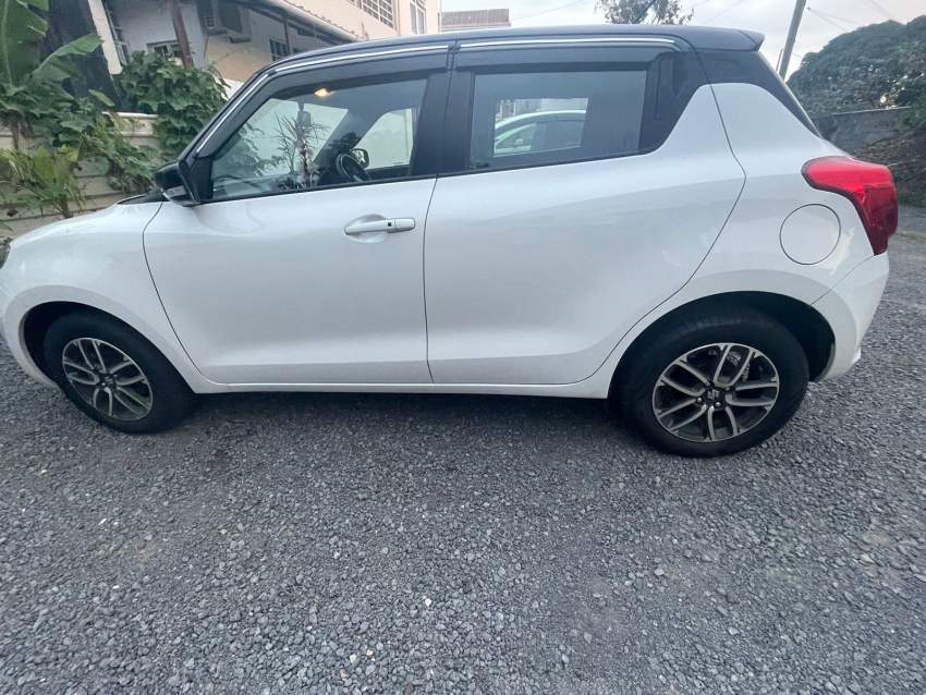 Suzuki Swift-2023 - 2 - Compact cars  on Aster Vender