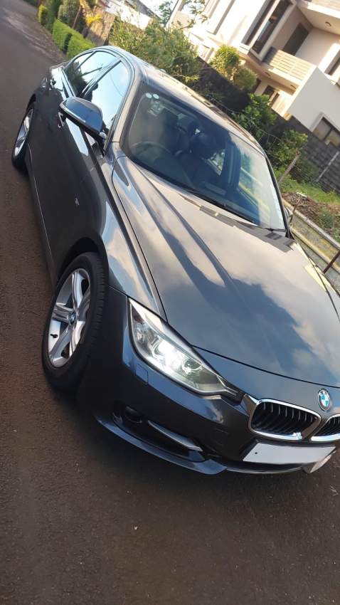 BMW F30 316i year 2013 - Sport line - 4 - Luxury Cars  on Aster Vender