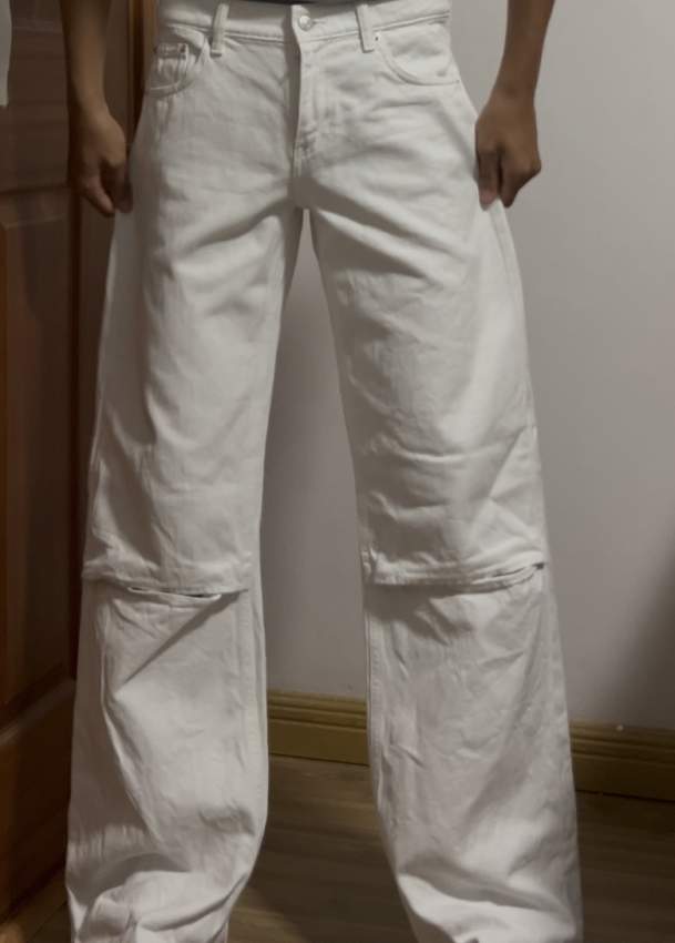 Zara white pants - 1 - Pants & Leggings (Women)  on Aster Vender