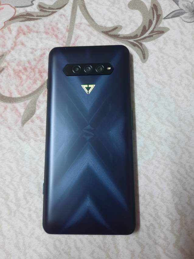 BLACK SHARK 4 PRO 256GB 12GB RAM GAMING PHONE FOR SALE. - 1 - Xiaomi Phones  on Aster Vender