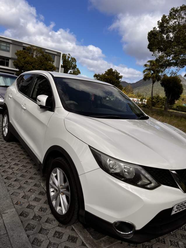 Nissan qashqai 2016 - 1 - SUV Cars  on Aster Vender