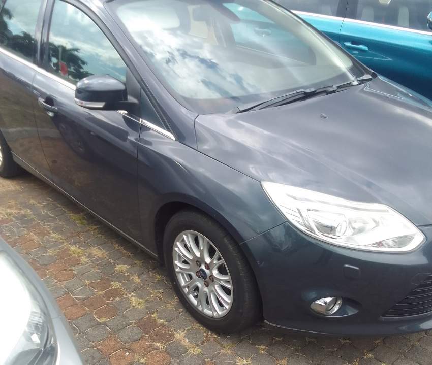 Ford Focus - 1 - Family Cars  on Aster Vender