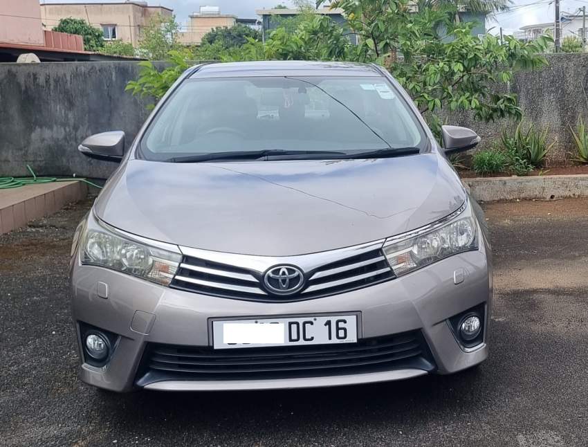 FOR SALE TOYOTA COROLLA SALOON DEC 2016 - 2 - Family Cars  on MauriCar